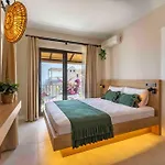 Villa Mediterranean With Private Pool *