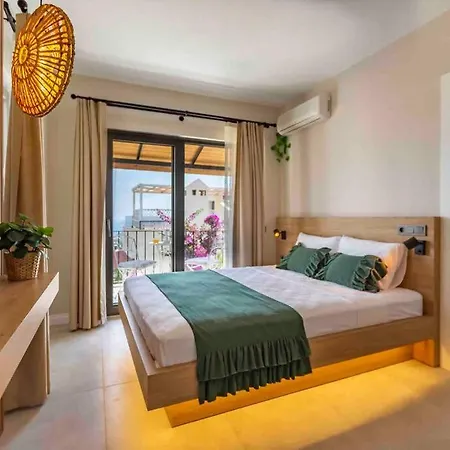Villa Mediterranean With Private Pool *