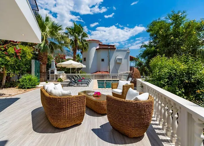 Villa Mediterranean With Private Pool